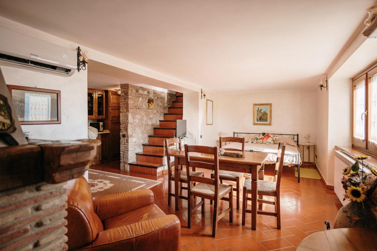 Lago Del Turano - La Taverna Con Cucina Open Space E Free Wi-Fi Ascrea Eksteriør billede