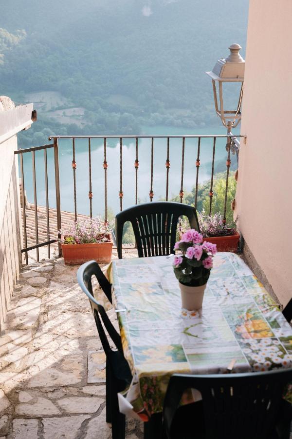 Lago Del Turano - La Taverna Con Cucina Open Space E Free Wi-Fi Ascrea Eksteriør billede